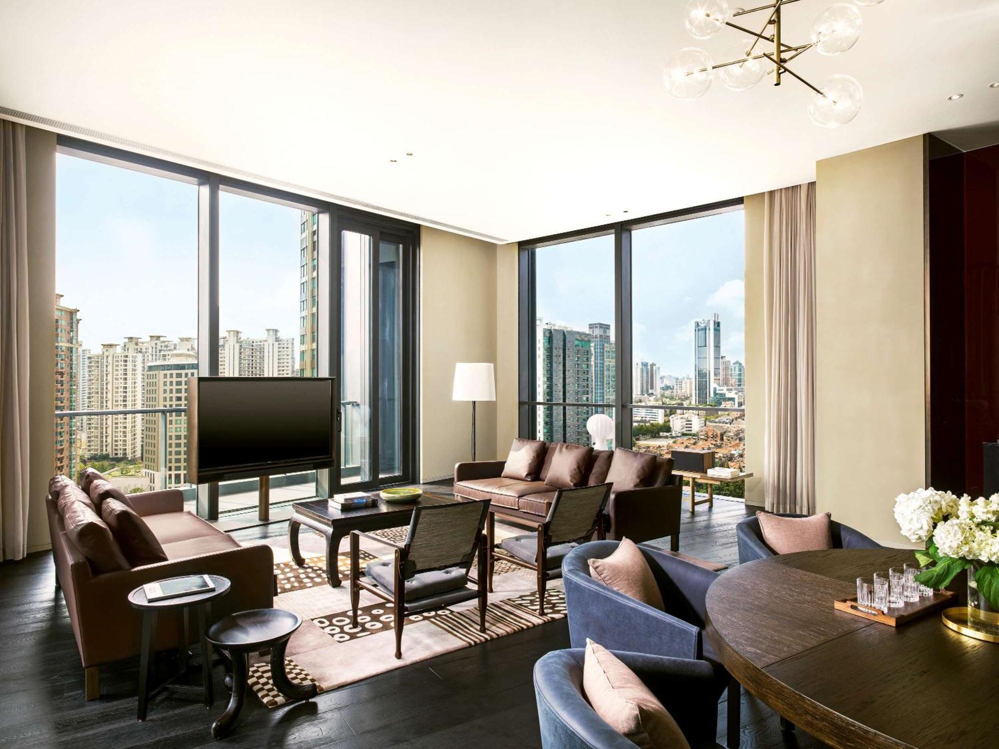The Middle House Hotel Shanghai Bagian luar foto