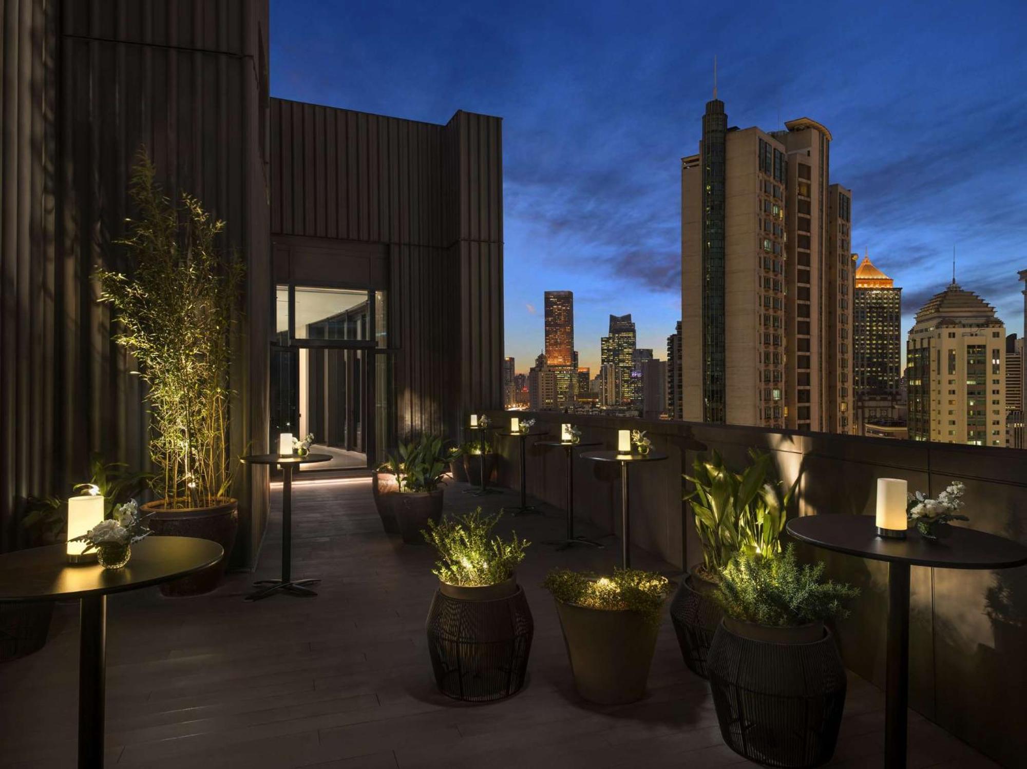 The Middle House Hotel Shanghai Bagian luar foto