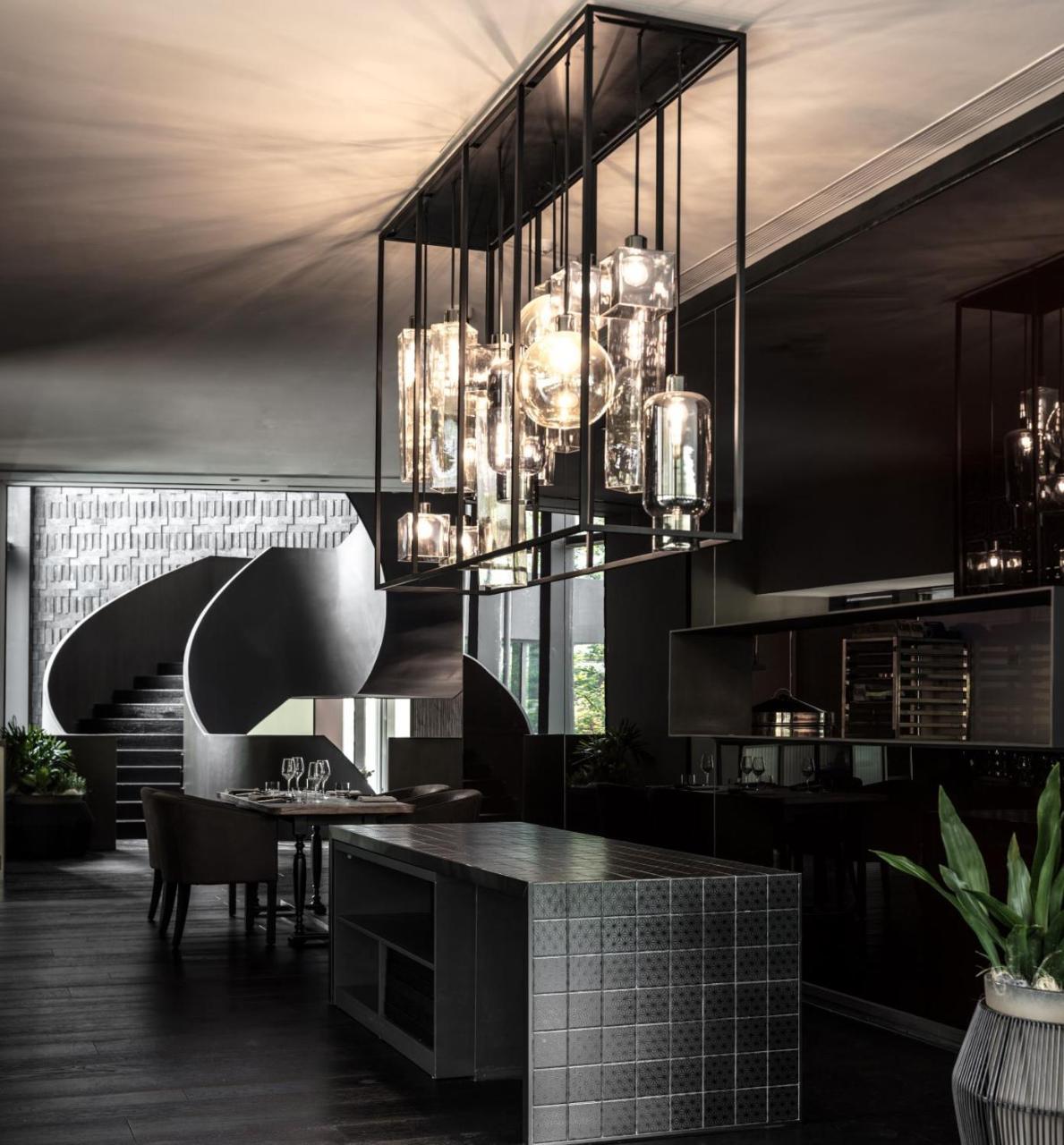 The Middle House Hotel Shanghai Bagian luar foto