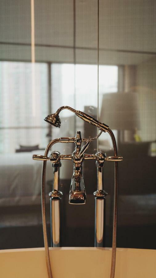 The Middle House Hotel Shanghai Bagian luar foto
